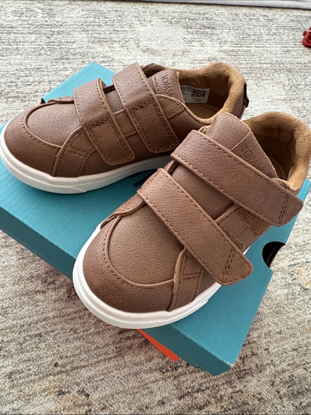 TOMS Kids Brown Double-Velcro Sneakers Size 8